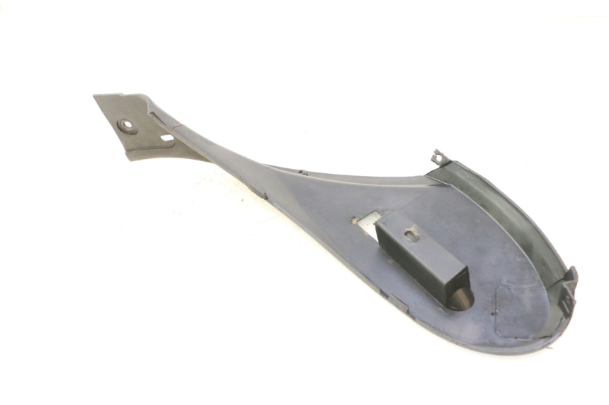 photo de CARENA SOTTO SELLA SINISTRA CF MOTO E-CHARM 125 (2005 - 2008) - Altra angolazione