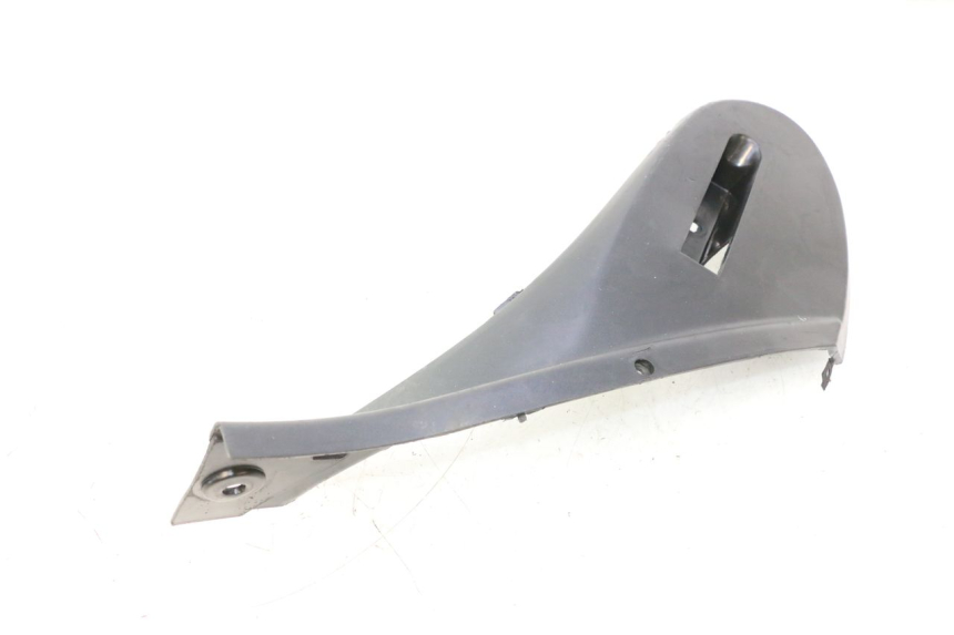 photo de CARENA SOTTO SELLA SINISTRA CF MOTO E-CHARM 125 (2005 - 2008) - Stato della superficie e materiale