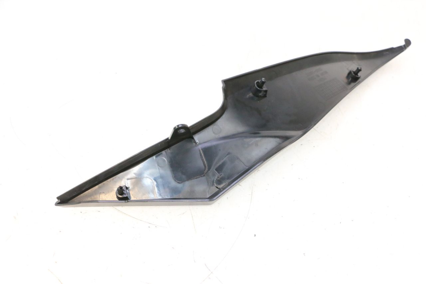 photo de CARENA SOTTO SELLA SINISTRA KAWASAKI ER-6 ER6 N 650 (2005 - 2009) - Primo piano tecnico