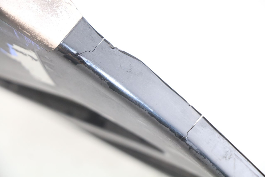 photo de CACHE SOTTO SELLA SINISTRO YAMAHA FJ 3CX 1200 (1986 - 1996) - Dettaglio del componente