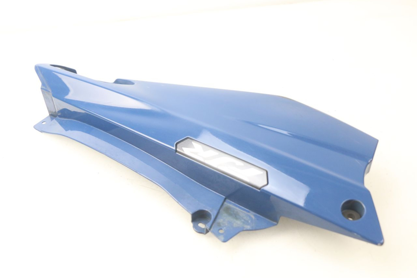 photo de COPERCHIO SOTTO SELLA SINISTRO YAMAHA FJR ABS 1300 (2006 - 2012) - Altra angolazione