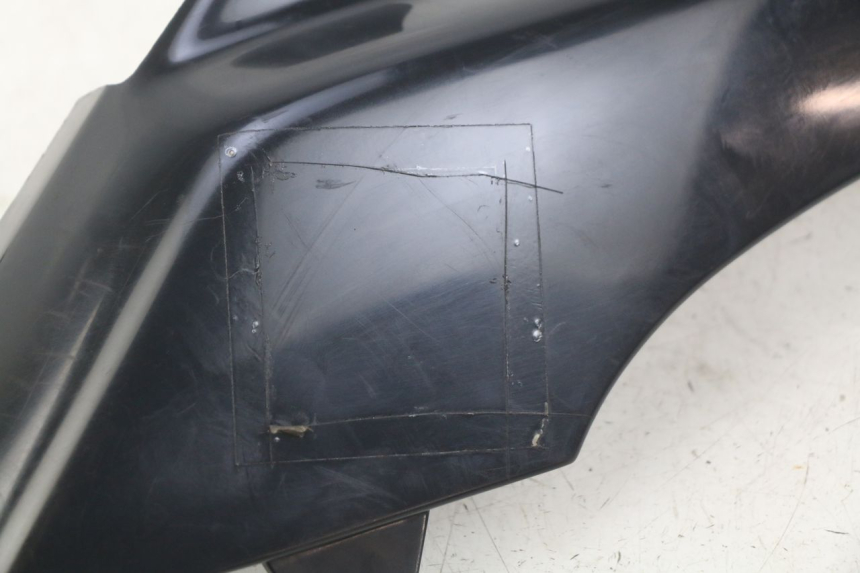 photo de CACHE SOTTO SELLA SINISTRO PEUGEOT FOX 50 (1995 - 2003) - Vista d'insieme del prodotto