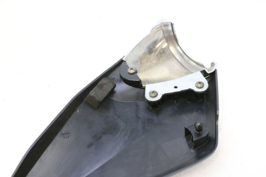 photo de CARENA SOTTO SELLA SINISTRA SUZUKI GSF N BANDIT 1200 (2001 - 2005) - Dettaglio del componente
