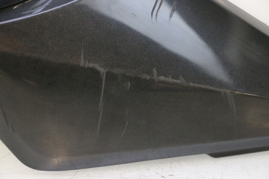 photo de CARENA SOTTO SELLA SINISTRA SUZUKI GSF N BANDIT 1200 (2001 - 2005) - Zoom sui componenti
