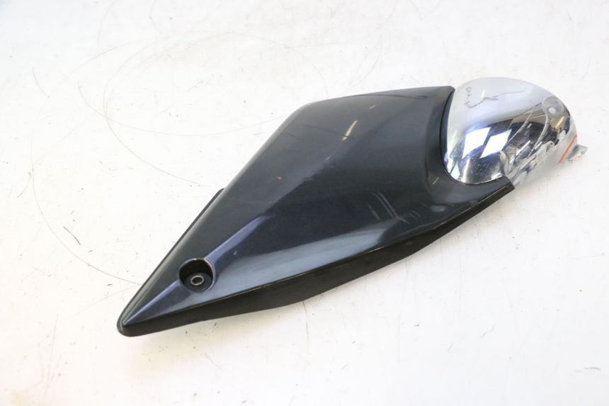 photo de CARENA SOTTO SELLA SINISTRA SUZUKI GSF N BANDIT 1200 (2001 - 2005) - Dettagli dei punti di fissaggio