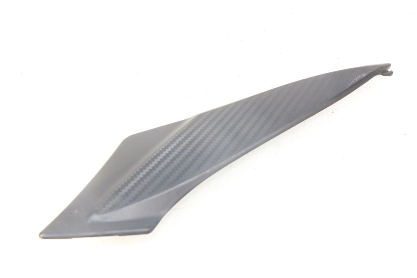 photo de COPERCHIO SOTTO SELLA SINISTRO SUZUKI GSX-R GSXR 750 (2011 - 2016) - Zoom sullo stato d'uso