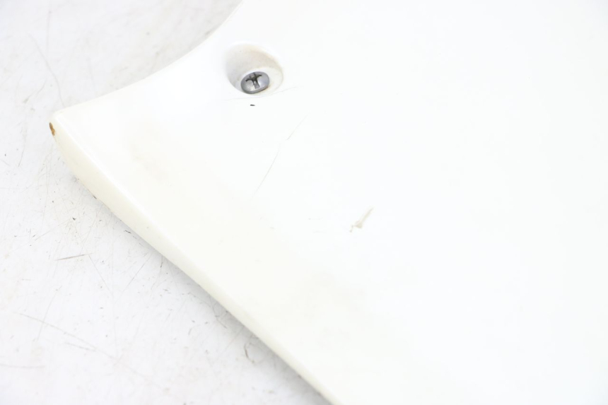 photo de CARENA SOTTO SELLA SINISTRA HONDA CBR F 1000 (1993 - 1996) - Stato della superficie e materiale