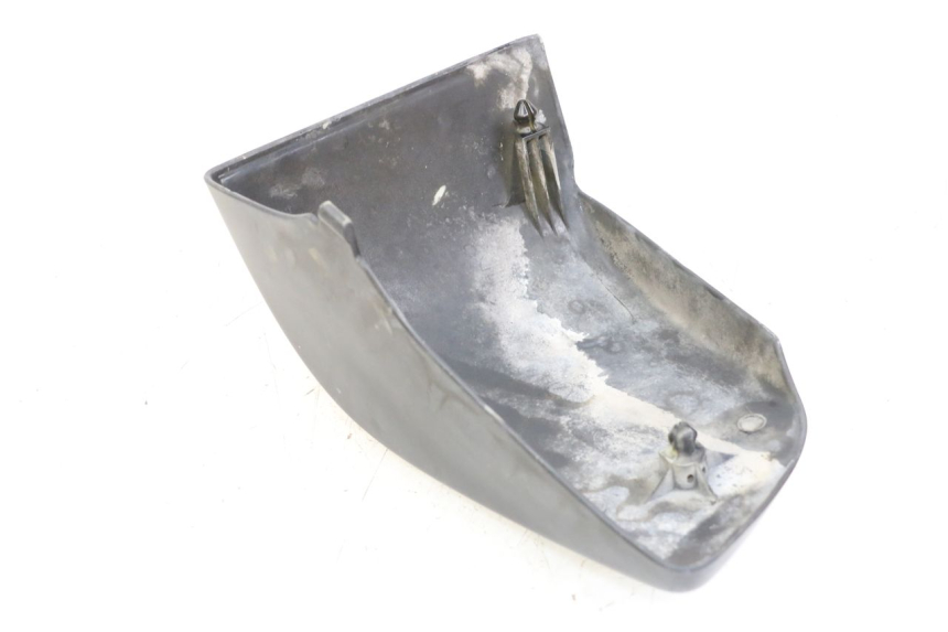 photo de CARENA SOTTO SELLA SINISTRA HONDA VT C2 SHADOW 750 (1997 - 2001) - Primo piano tecnico