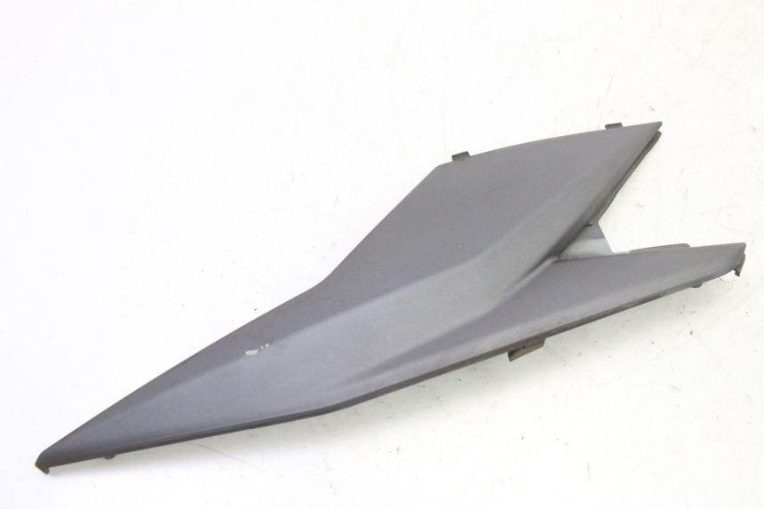 photo de COPERCHIO SOTTO SELLA SINISTRO SYM JET 14 4T 50 (2018 - 2022) - Zoom sullo stato d'uso