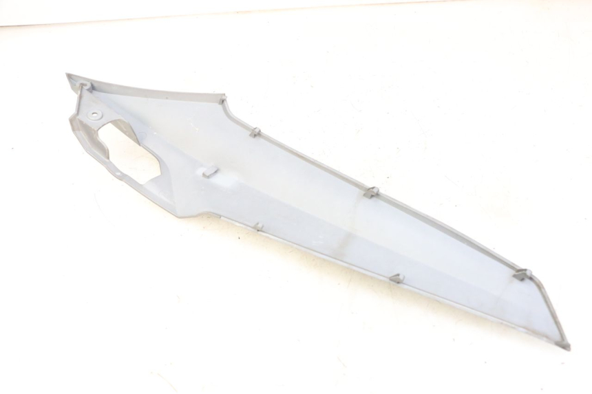 photo de CARENA SOTTO SELLA SINISTRA SYM JOYMAX 125 (2010 - 2017) - Zoom sullo stato d'uso