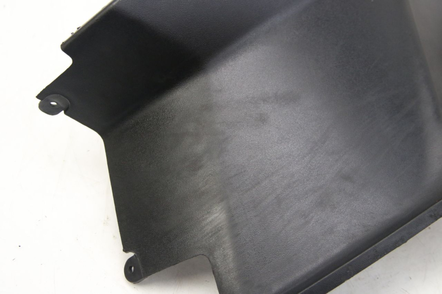 photo de CACHE SOTTO SELLA SINISTRO PEUGEOT KISBEE 2T 50 (2018 - 2022) - Vista d'insieme del prodotto