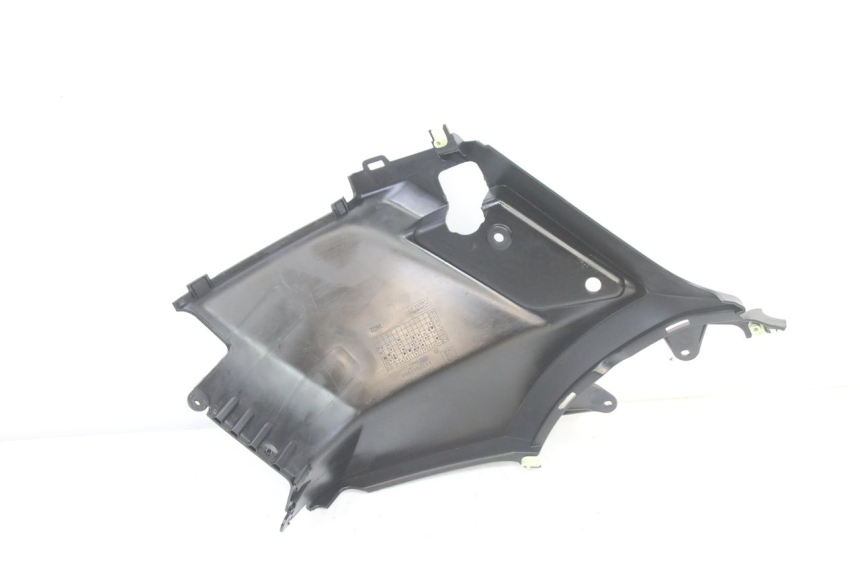 photo de COPERCHIO SOTTO SELLA SINISTRO PEUGEOT KISBEE 2T 50 (2010 - 2017) - Altra angolazione