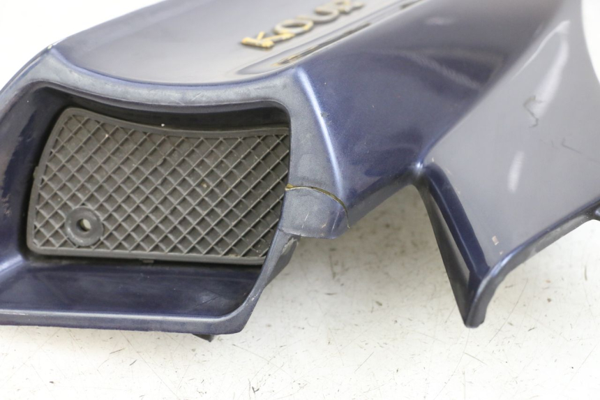 photo de CARENA SOTTO SELLA SINISTRA RENAULT KOURANOS 125 (2001 - 2004) - Primo piano tecnico