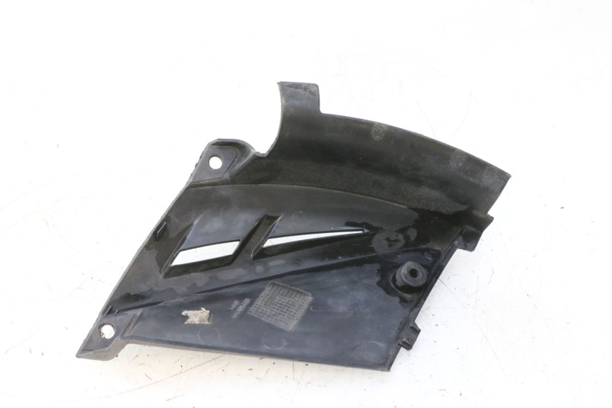 photo de CARENA SOTTO SELLA SINISTRA PEUGEOT LUDIX BLASTER 50 (2006 - 2014) - Primo piano tecnico