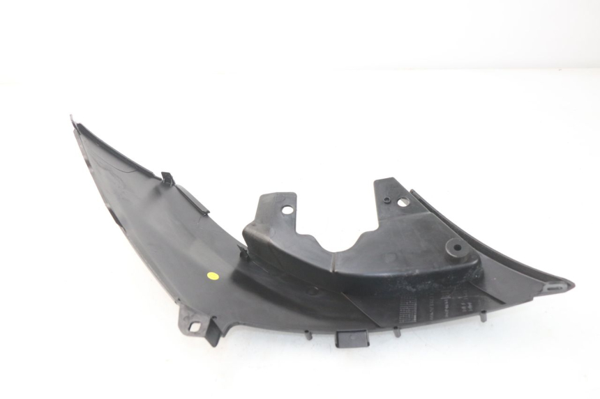 photo de COPERCHIO SOTTO SELLA SINISTRO PEUGEOT METROPOLIS 400 (2017 - 2020) - Primo piano tecnico