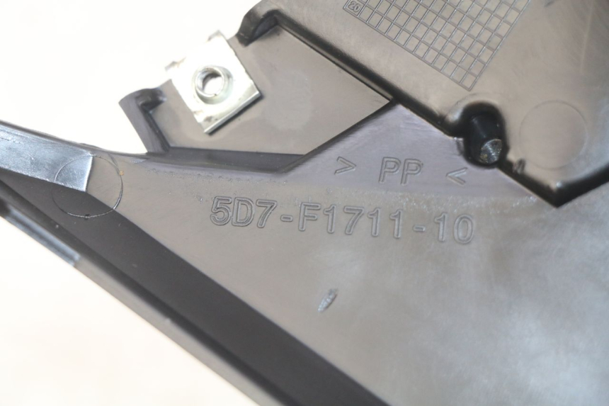 photo de COPERCHIO SOTTO SELLA SINISTRO YAMAHA MT ABS 125 (2014 - 2018) - Dettaglio del componente