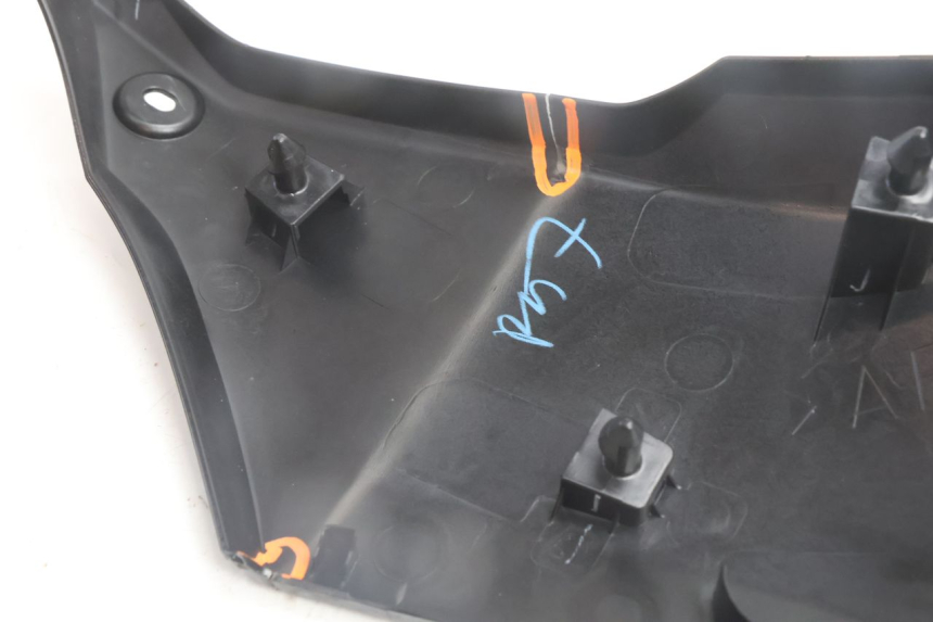 photo de CARENA SOTTO SELLA SINISTRA YAMAHA N-MAX NMAX 125 (2021 - 2024) - Ricambio usato controllato
