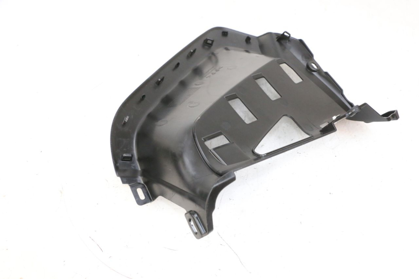 photo de CARENA SOTTO SELLA SINISTRA YAMAHA NEO'S CORE 1 (2022 - 2026) - Primo piano tecnico