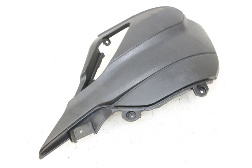 photo de CACHE SOTTO SELLA SINISTRA PIAGGIO NEW TYPHOON 50 (2018 - 2021) - Altra angolazione