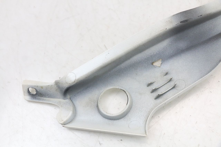 photo de CARENA SOTTO SELLA SINISTRA MOTO GUZZI NORGE 8V GT 1200 (2011 - 2016) - Vista d'insieme del prodotto