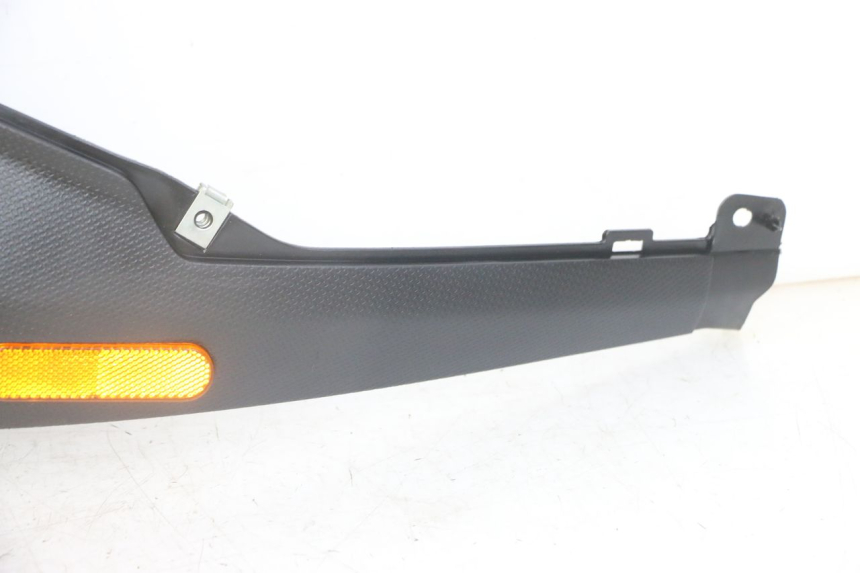 photo de CARENA SOTTO SELLA SINISTRA PIAGGIO NRG POWER PUREJET 50 (2018 - 2021) - Stato della superficie e materiale