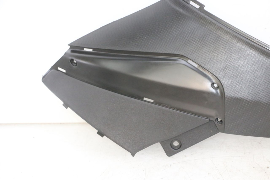 photo de CARENA SOTTO SELLA SINISTRA PIAGGIO NRG POWER PUREJET 50 (2018 - 2021) - Ricambio usato controllato