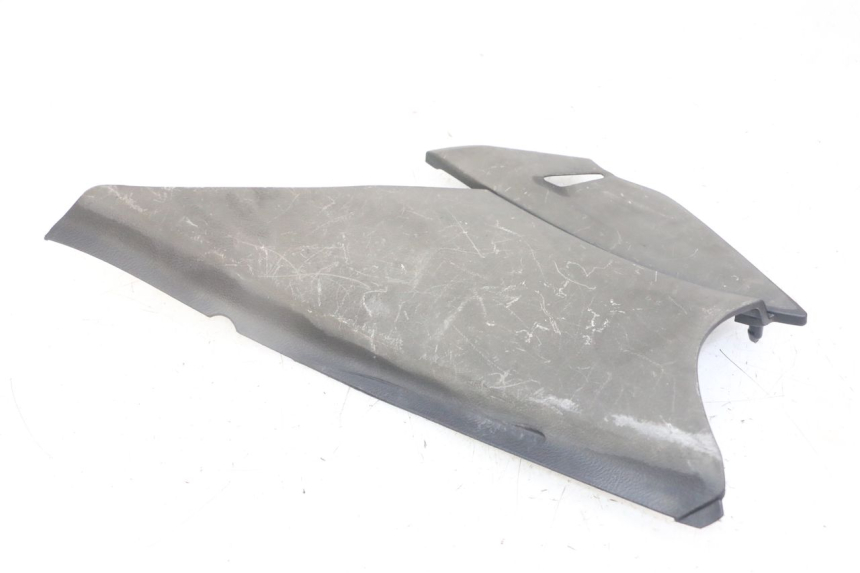 photo de CARENA SOTTO SELLA SINISTRA HONDA NTV DEAUVILLE ABS 700 (2007 - 2016) - Zoom sullo stato d'uso