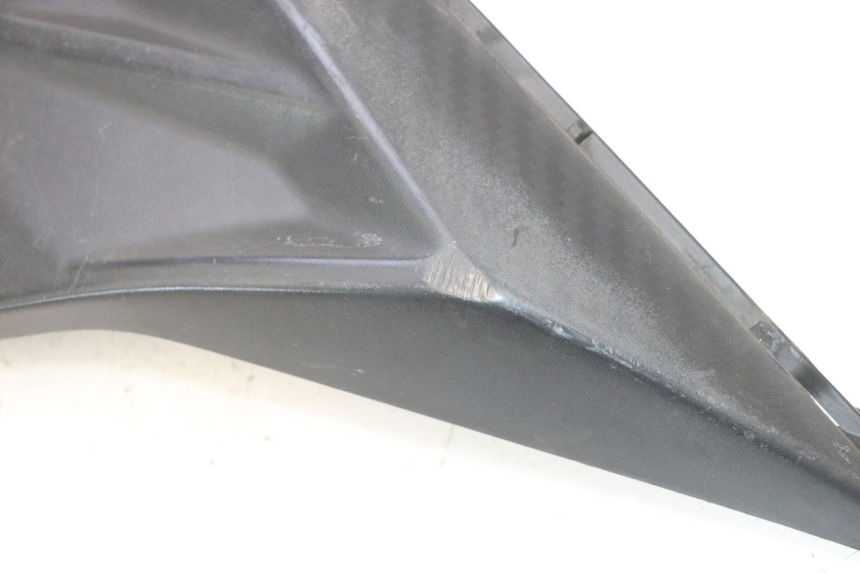 photo de CACHE SOTTO SELLA SINISTRA SYM ORBIT III 3 4T 50 (2018 - 2021) - Altra angolazione