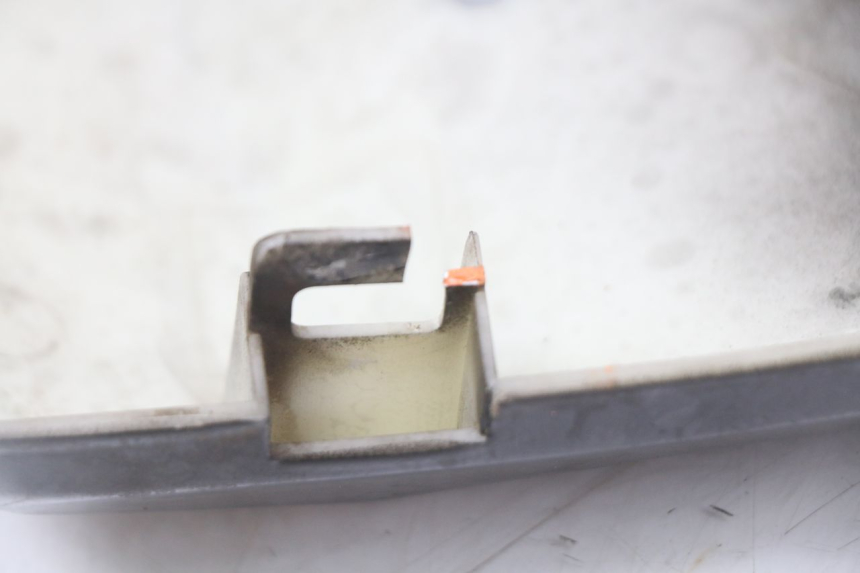 photo de CARENA SOTTO SELLA SINISTRA ASTOR ORCAL 125 (2015 - 2017) - Primo piano tecnico