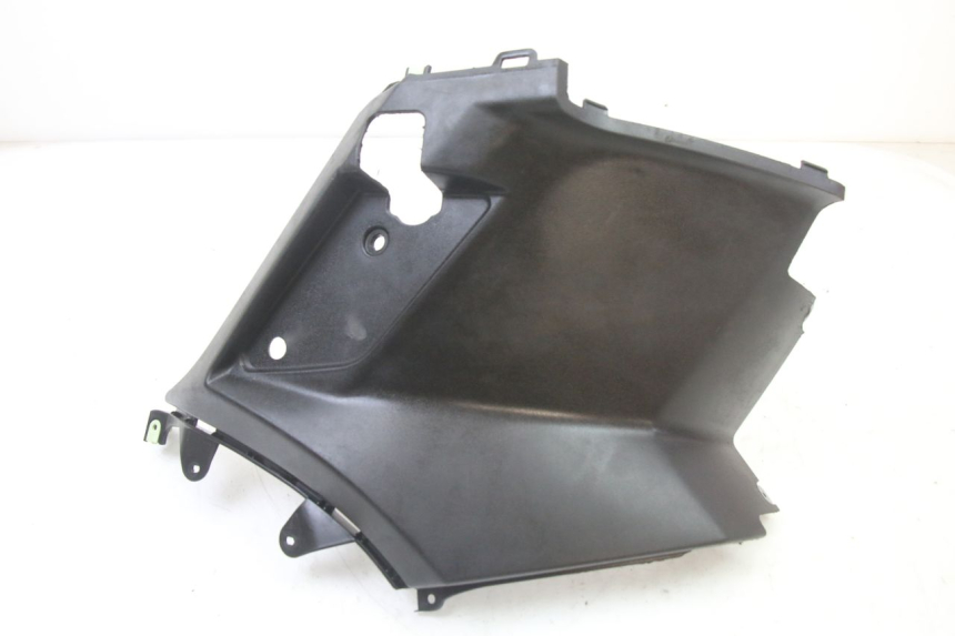 photo de CARENA SOTTO SELLA SINISTRA PEUGEOT STREETZONE I 2T 50 (2018 - 2020) - Dettaglio del componente