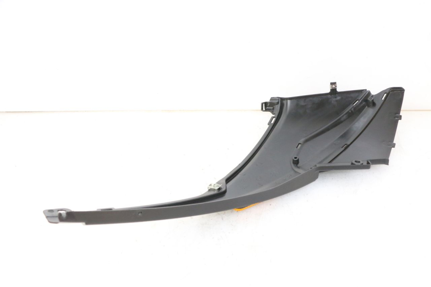 photo de CARENA SOTTO SELLA SINISTRA PIAGGIO NRG POWER PUREJET 50 (2018 - 2021) - Altra angolazione