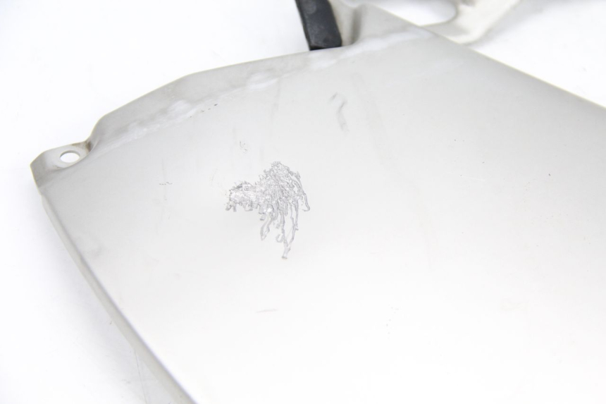 photo de COPERCHIO SOTTO SELLA SINISTRO BMW R GS 1200 (2005 - 2007) - Zoom sullo stato d'uso