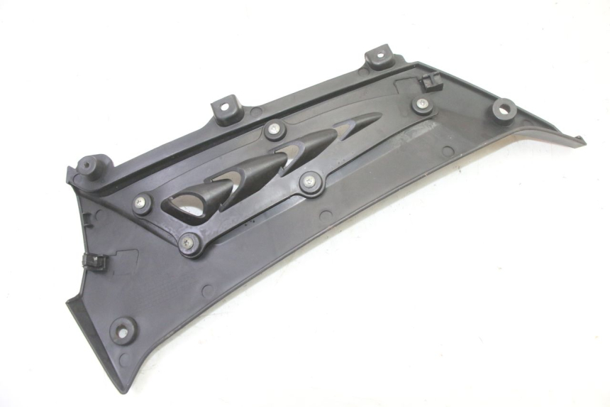 photo de CARENA SOTTO SELLA SINISTRA MAG POWER R-STREET 50 (2016 - 2025) - Primo piano tecnico