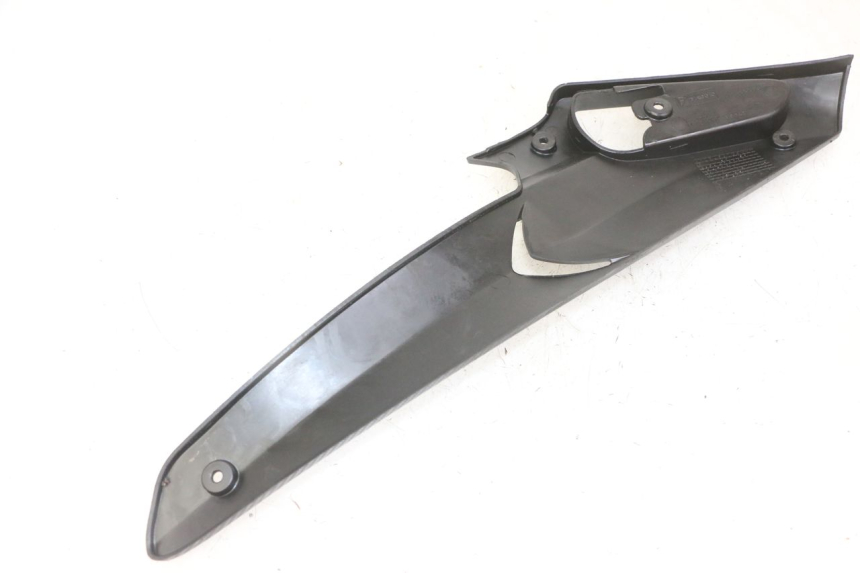 photo de CARENA SOTTO SELLA SINISTRA GILERA RUNNER SL 50 (2006 - 2009) - Primo piano tecnico