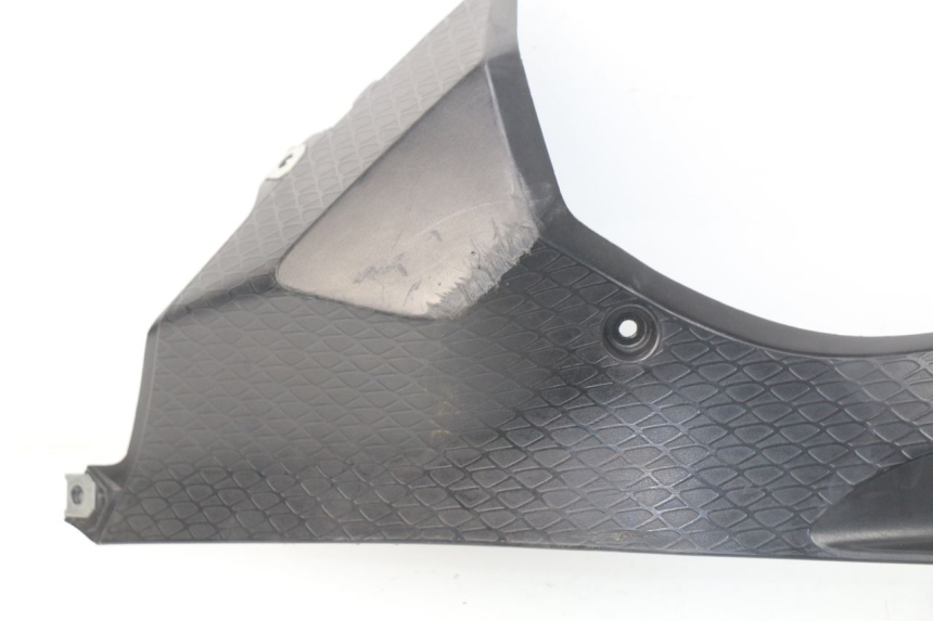 photo de COPERCHIO SOTTO SELLA SINISTRO BMW S RR ABS S1000RR 1000 (2009 - 2011) - Dettagli dei punti di fissaggio