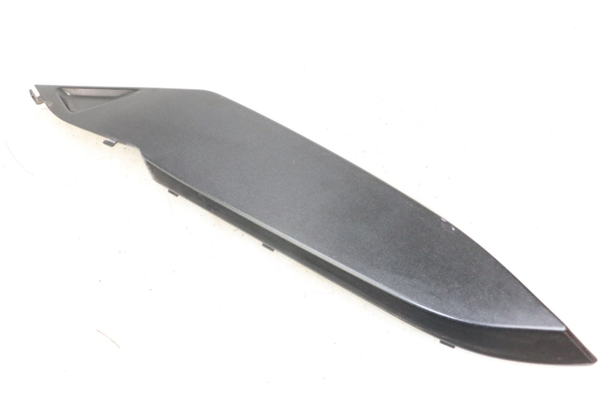 photo de COPERCHIO SOTTO SELLA SINISTRO DAELIM S3 125 (2010 - 2017) - Zoom sullo stato d'uso