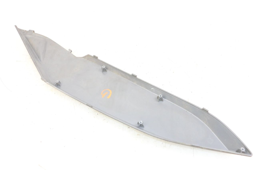 photo de COPERCHIO SOTTO SELLA SINISTRO DAELIM S3 125 (2010 - 2017) - Altra angolazione