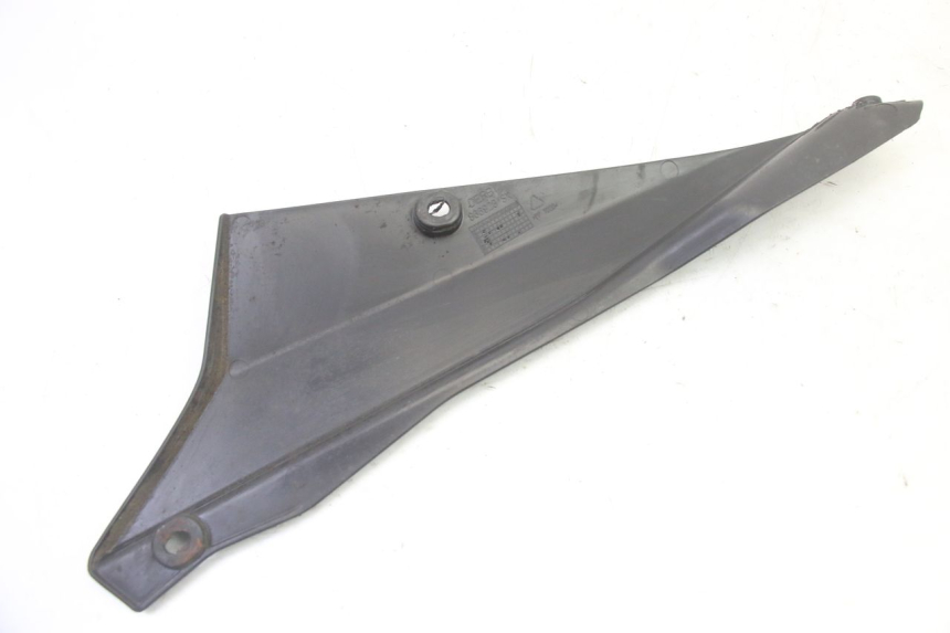 photo de COPERCHIO SOTTO SELLA SINISTRO GILERA SMT SUPERMOTARD 50 (2009 - 2017) - Stato della superficie e materiale