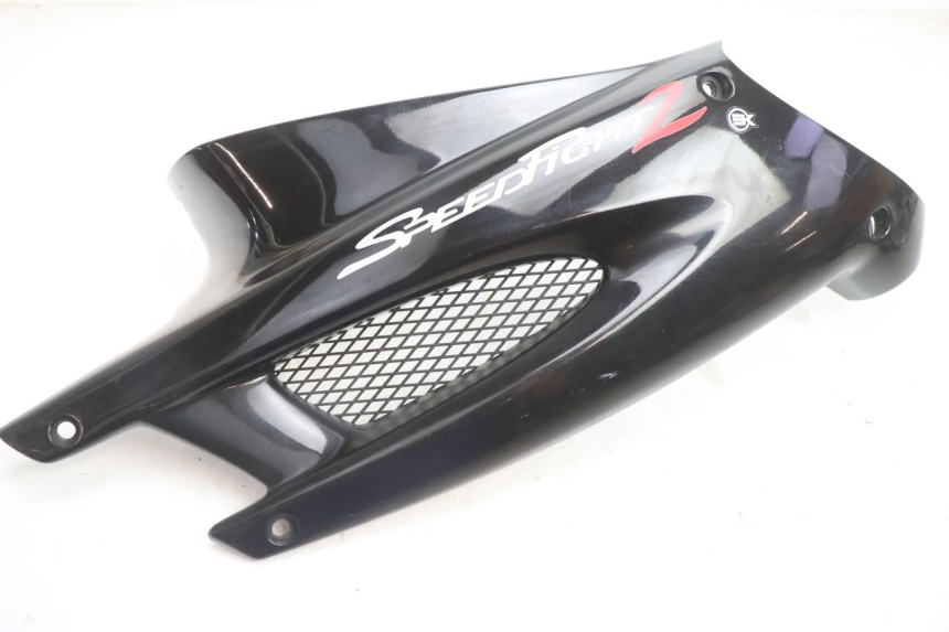 photo de CARENA SOTTO SELLA SINISTRA PEUGEOT SPEEDFIGHT 2 AC 50 (2000 - 2009) - Vista principale