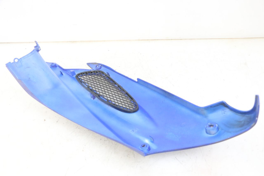 photo de COPERCHIO SOTTO SELLA SINISTRO PEUGEOT SPEEDFIGHT 2 LC 50 (2000 - 2009) - Dettaglio del componente