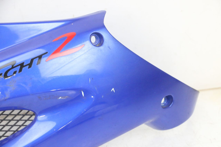 photo de COPERCHIO SOTTO SELLA SINISTRO PEUGEOT SPEEDFIGHT 2 LC 50 (2000 - 2009) - Altra vista dell'articolo