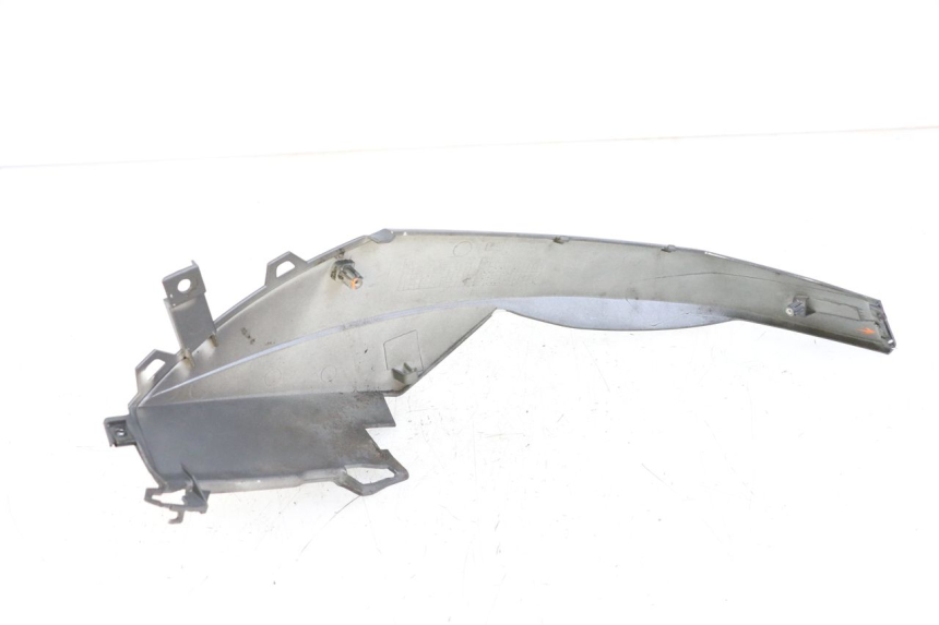 photo de CARENA SOTTO SELLA SINISTRA PEUGEOT SPEEDFIGHT 4 2T 50 (2015 - 2019) - Dettagli dei punti di fissaggio