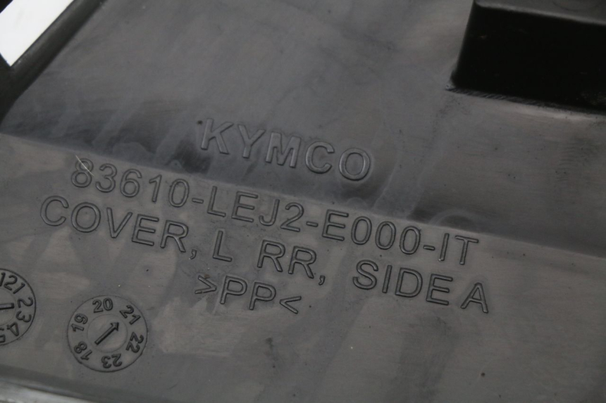 photo de CARENA SOTTO SELLA SINISTRA KYMCO SUPER 8 4T 50 (2021 - 2024) - Vista d'insieme del prodotto