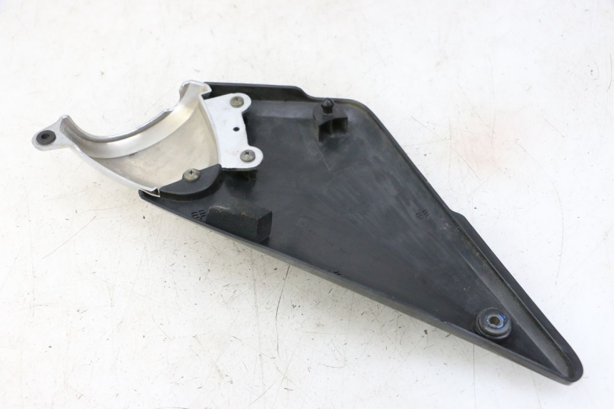 photo de COPERCHIO SOTTO SELLA SINISTRO SUZUKI GSF S BANDIT 600 (2000 - 2004) - Zoom sullo stato d'uso