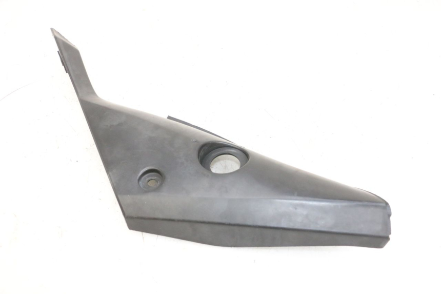 photo de CARENA SOTTO SELLA SINISTRA YAMAHA TZR 50 (2008 - 2016) - Primo piano tecnico