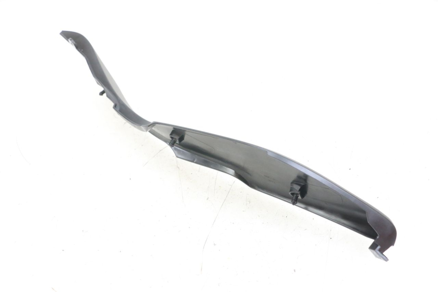 photo de COPERCHIO SOTTO SELLA SINISTRO KAWASAKI VERSYS ABS 650 (2015 - 2018) - Altra angolazione