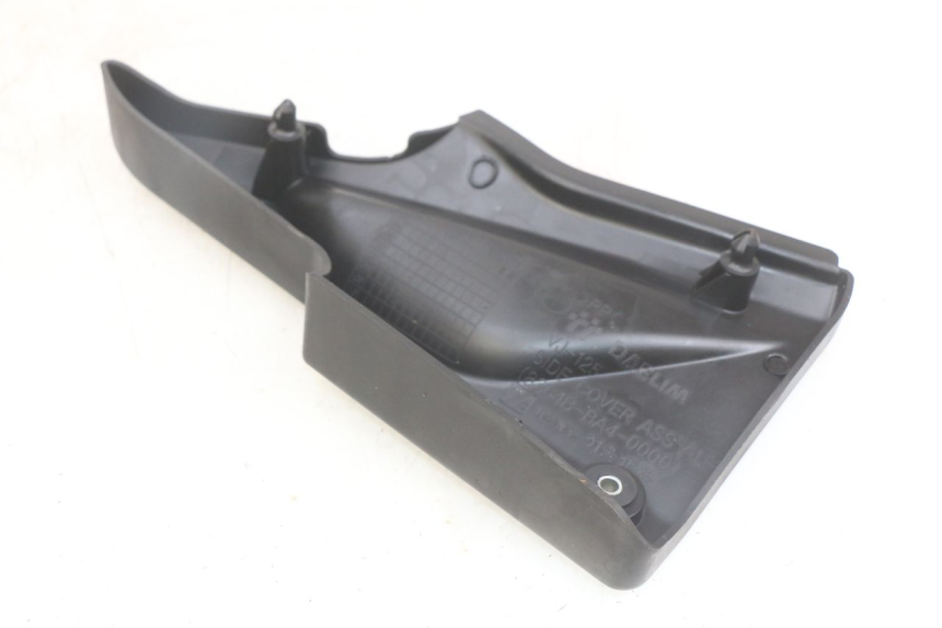 photo de CACHE SOTTO SELLA SINISTRO DAELIM VJ ROADWIN FI 125 (2008 - 2017) - Zoom sullo stato d'uso