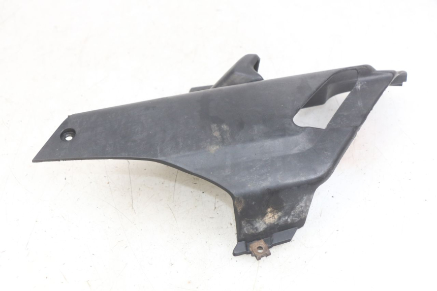 photo de COPERCHIO SOTTO SELLA SINISTRO YAMAHA X-MAX XMAX 250 (2006 - 2009) - Zoom sullo stato d'uso