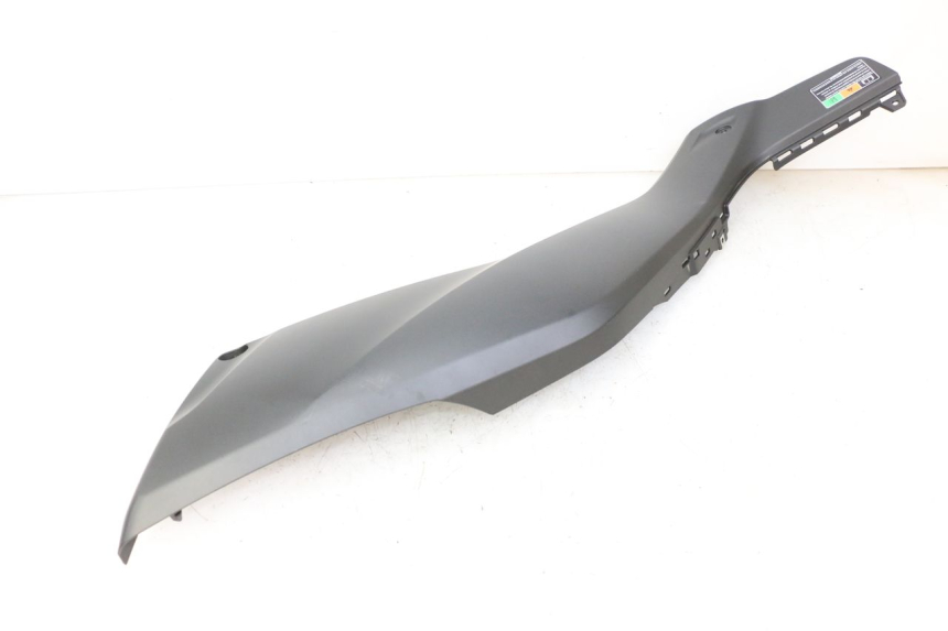 photo de CARENA SOTTO SELLA SINISTRA YAMAHA XMAX X-MAX 125 (2021 - 2025) - Altra vista dell'articolo