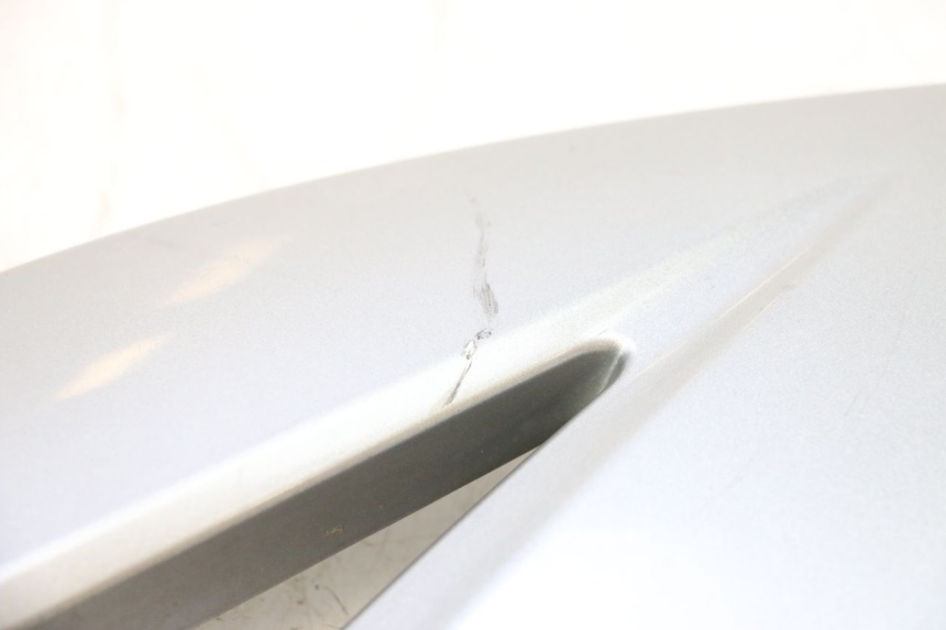photo de COPERCHIO SOTTO SELLA SINISTRO YAMAHA X-MAX XMAX 125 (2010 - 2013) - Altra angolazione